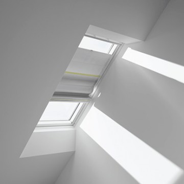 0 0